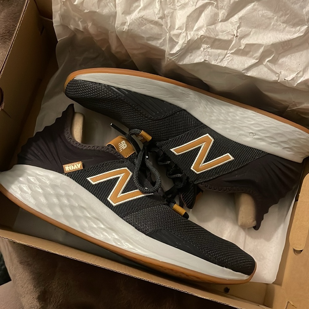 New balance roav